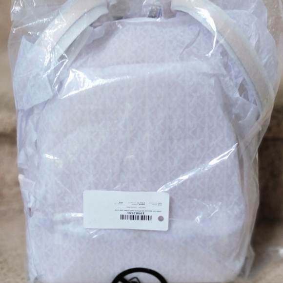 ⚠️LAST 1⚠️ Michael Kors Rhea Studded MD Backpack Pink - Picture 4 of 5